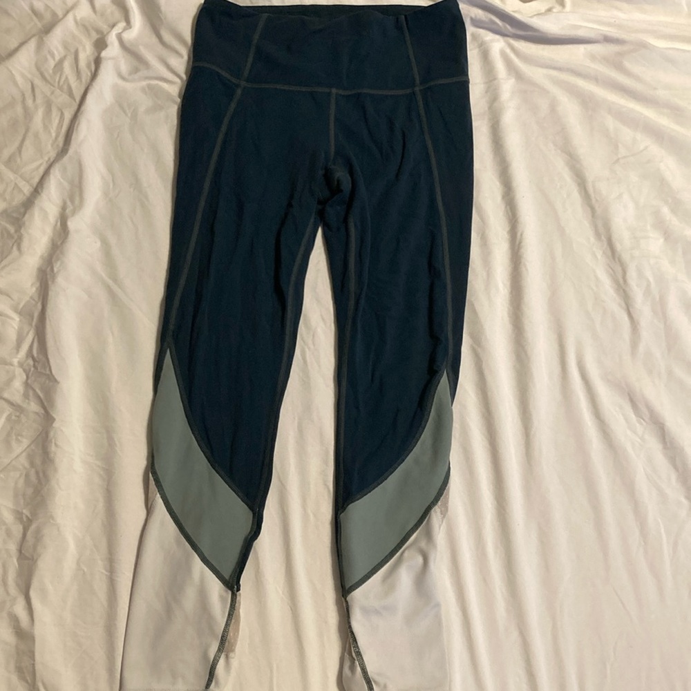 Athleta 3/4 Leggings